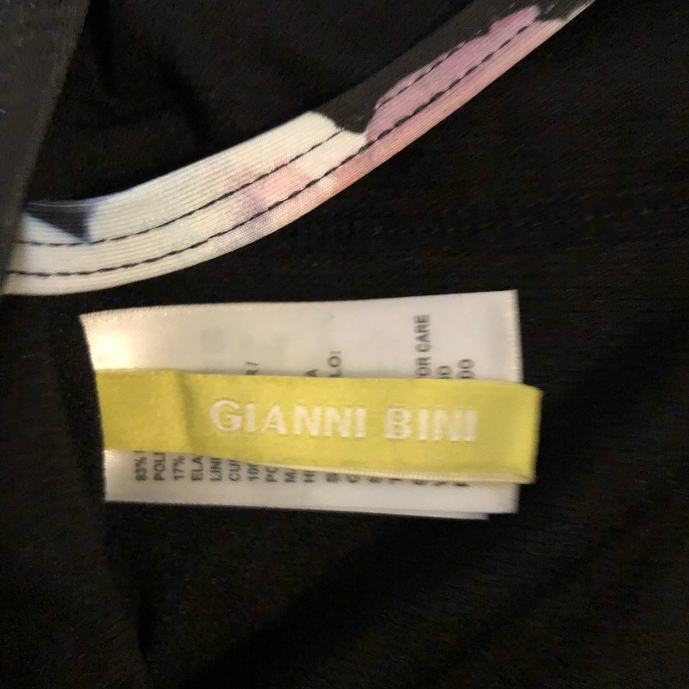 NWT Gianni Bini plunge neckline one piece - Picture 6 of 9